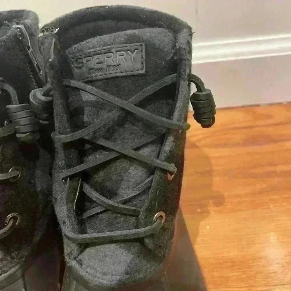 Sperry duck boot black womens size 7 - Picture 2 of 5